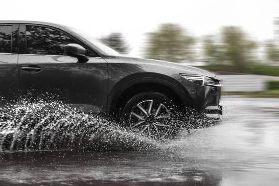 Safe Driving on Rainy Days: Essential Tips and Techniques